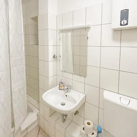 Tolstov - Several 1 Fitter With Kitchen And Washing Machine - 25 Min Messe Dus *